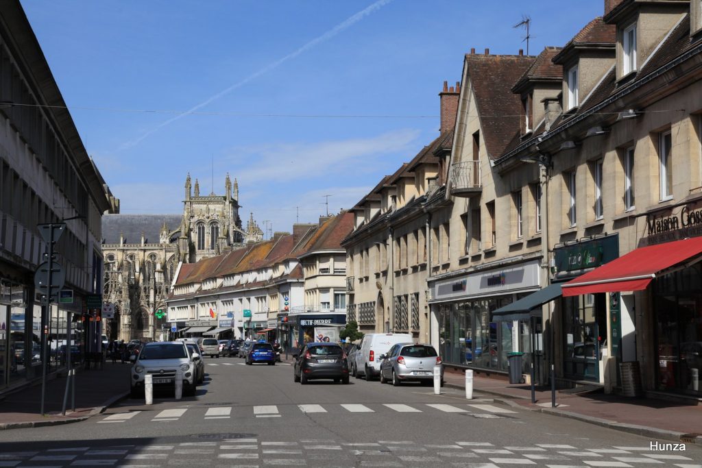 Immeubles de la période de reconstruction sur la rue du Maréchal Foch à Louviers