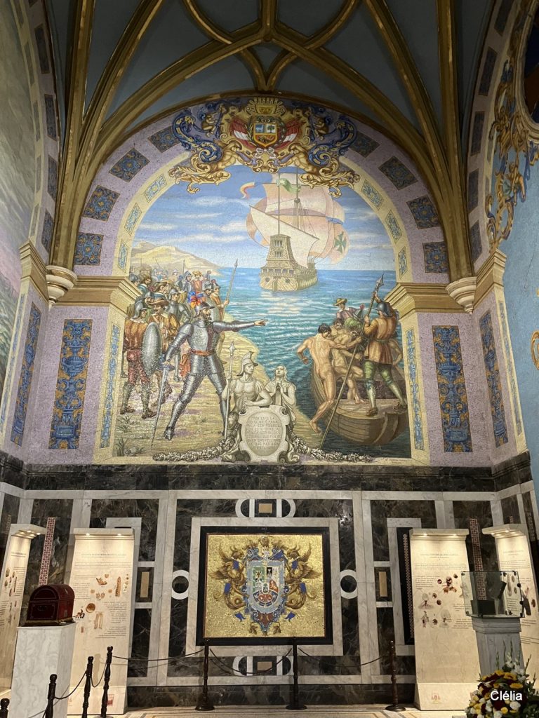 Chapelle de la tombe de Francisco Pizarro à la Cathédrale de Lima, située sur la Plaza Mayor, un site incontournable à visiter à Lima, Pérou.