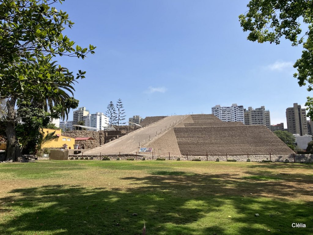 Huaca Huallamarca, pyramide en adobe au cœur de Lima, vestige pré-inca – Histoire de Lima