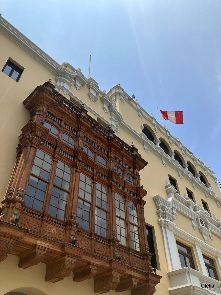 Le Palacio de la Unión sur la Plaza Mayor, au cœur du centre historique de Lima. Un incontournable à voir à Lima.