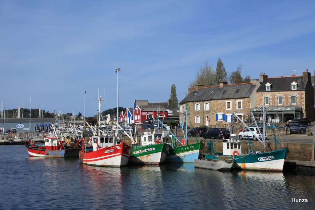 Quais et bateaux du port de Paimpol, étape GR34 Binic Paimpol