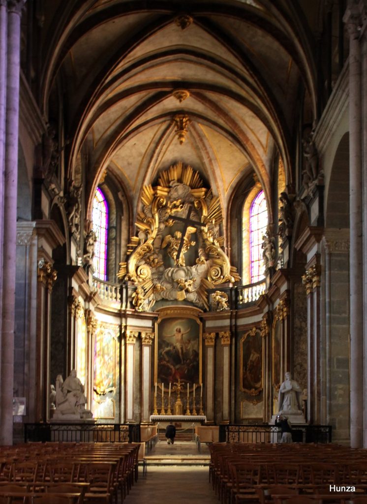 Abside du Saint-Suaire dans la cathédrale Saint-Jean de Besançon