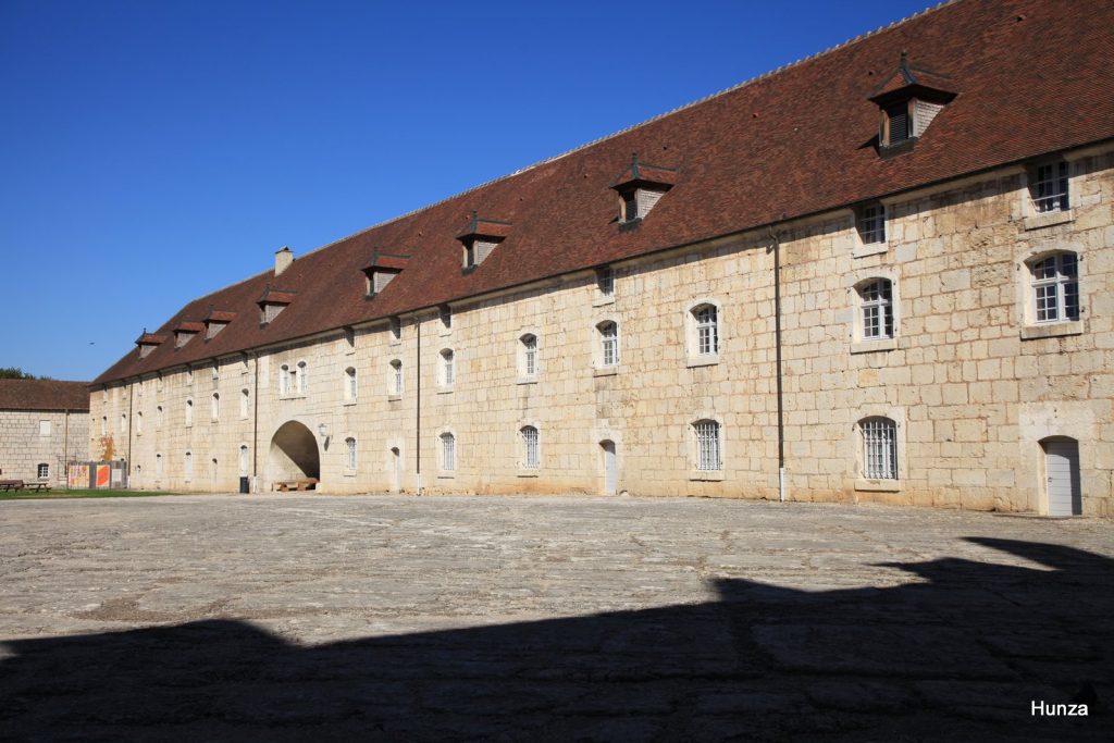 Caserne dans la citadelle de Besançon