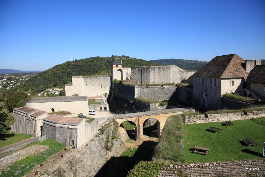Front royal de la citadelle de Besançon vu depuis la guérite de la Reine
