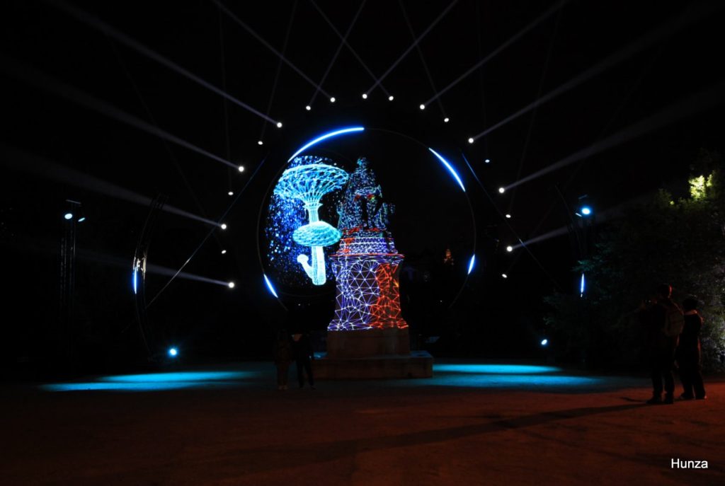 Exposition évènement "En voie d'illumination" au jardin des Plantes de Paris