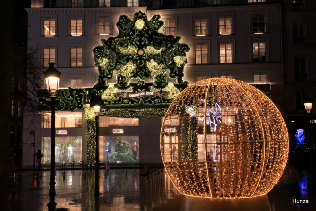 Illuminations de Noël Paris, Maison Dior place Maurice Barrès