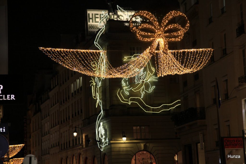 Illuminations de Noël Paris, Maison Hermès rue du Faubourg Saint-Honoré