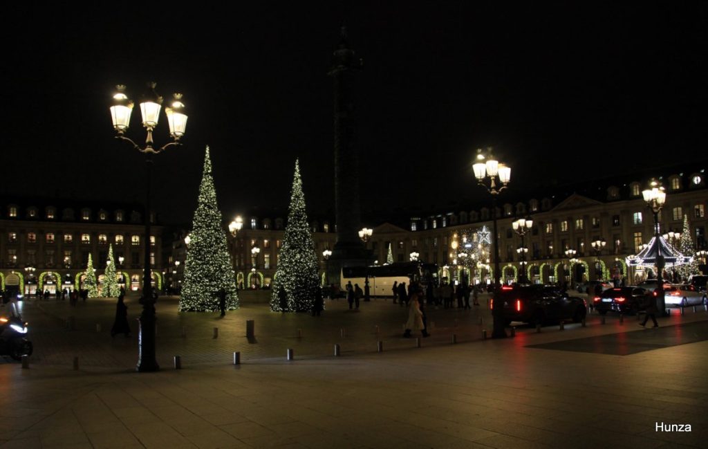 Illuminations de Noël, place Vendôme à Paris