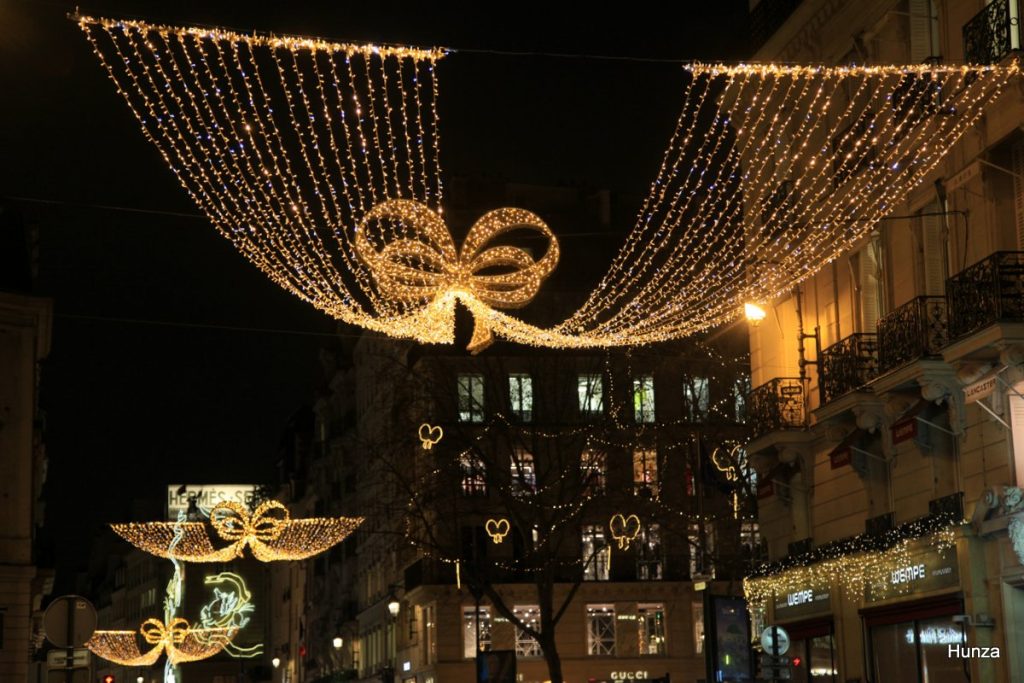 Illuminations de Noël Paris, rue du Faubourg Saint-Honoré