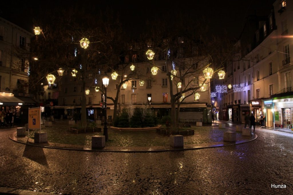 Illuminations de Noël Paris, place de la Contrescarpe