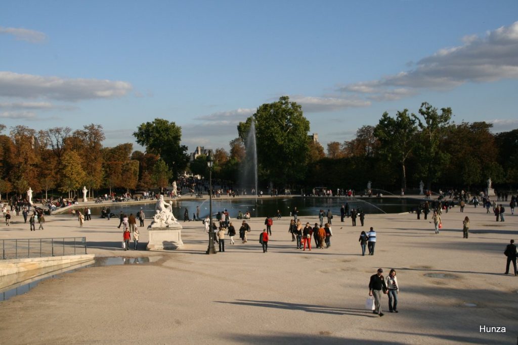 Bassin octogonal au jardin des Tuileries, Paris