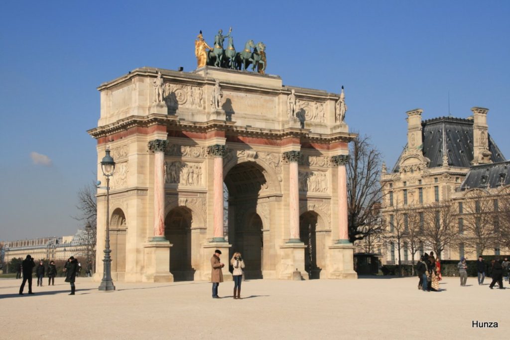 Arc de triomphe du Carrousel près du Louvre, Paris