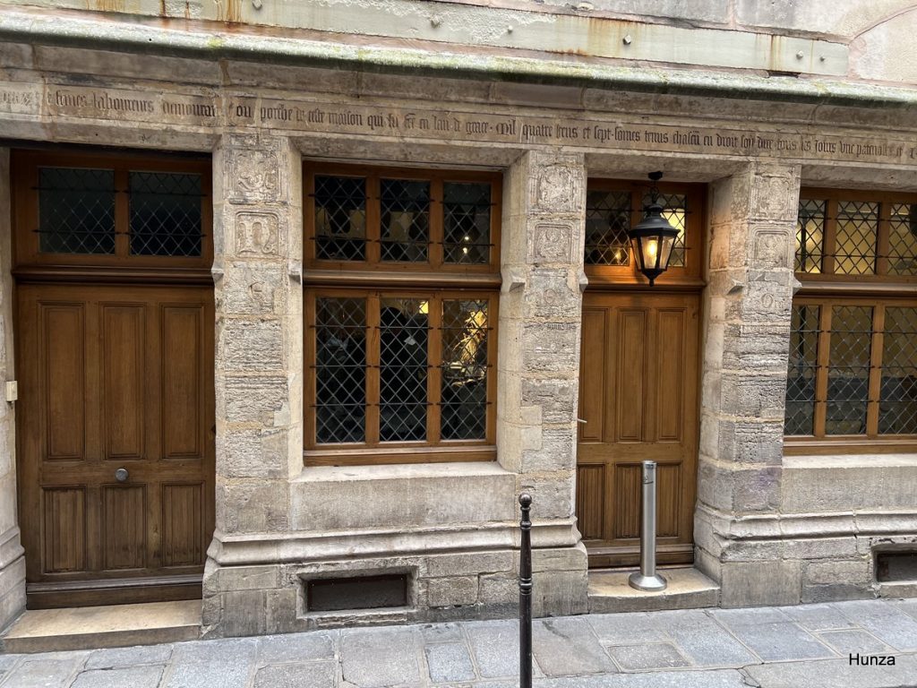 Maison de Nicolas Flamel qui est la plus ancienne de Paris