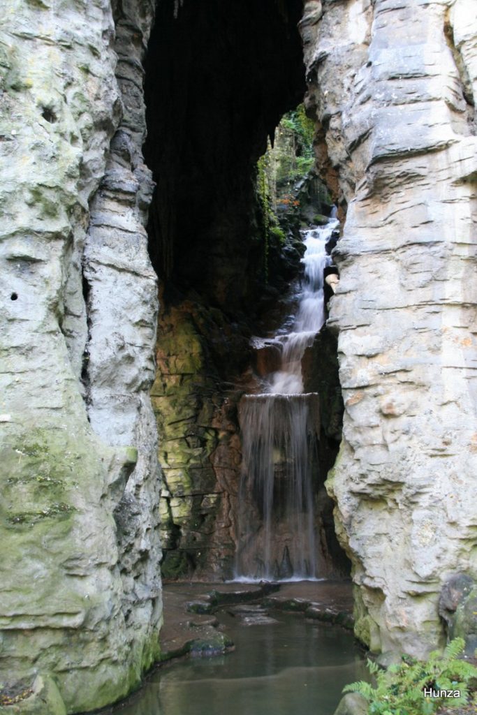Cascade du parc des Buttes-Chaumont
