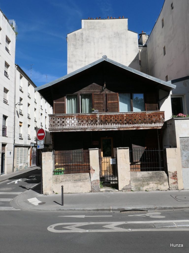 Chalet en bois du 103 rue de Meaux dans le 19e arrondissement de Paris