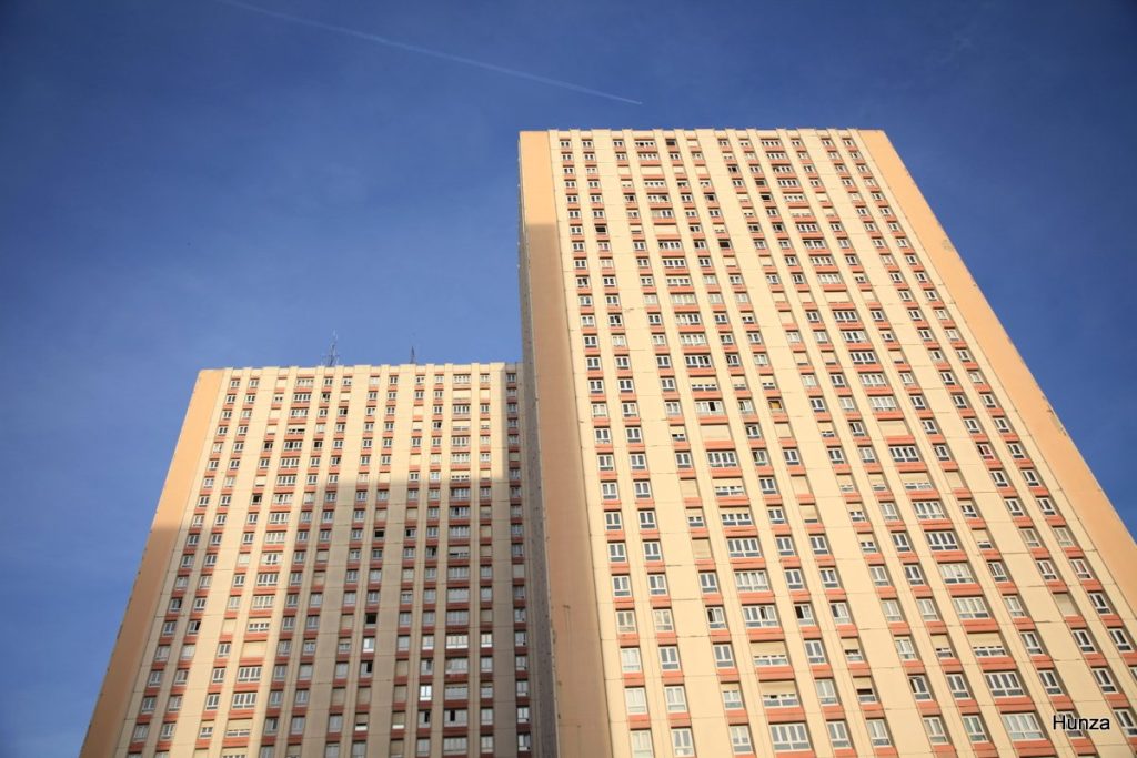 Tours Londres et Anvers sur la dalle des Olympiades à Paris 13e arrondissement