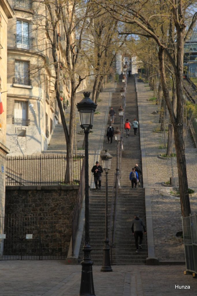 Escaliers de la rue Foyatier menant au Sacré-Cœur à Montmartre