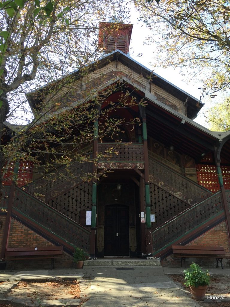 Église orthodoxe Saint-Serge de Radonège à Paris 19e