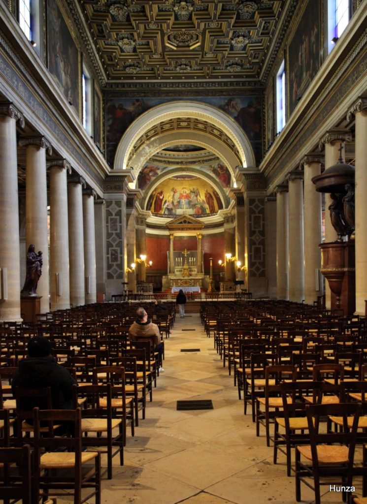 Intérieur de l’église Notre-Dame-de-Lorette à Paris