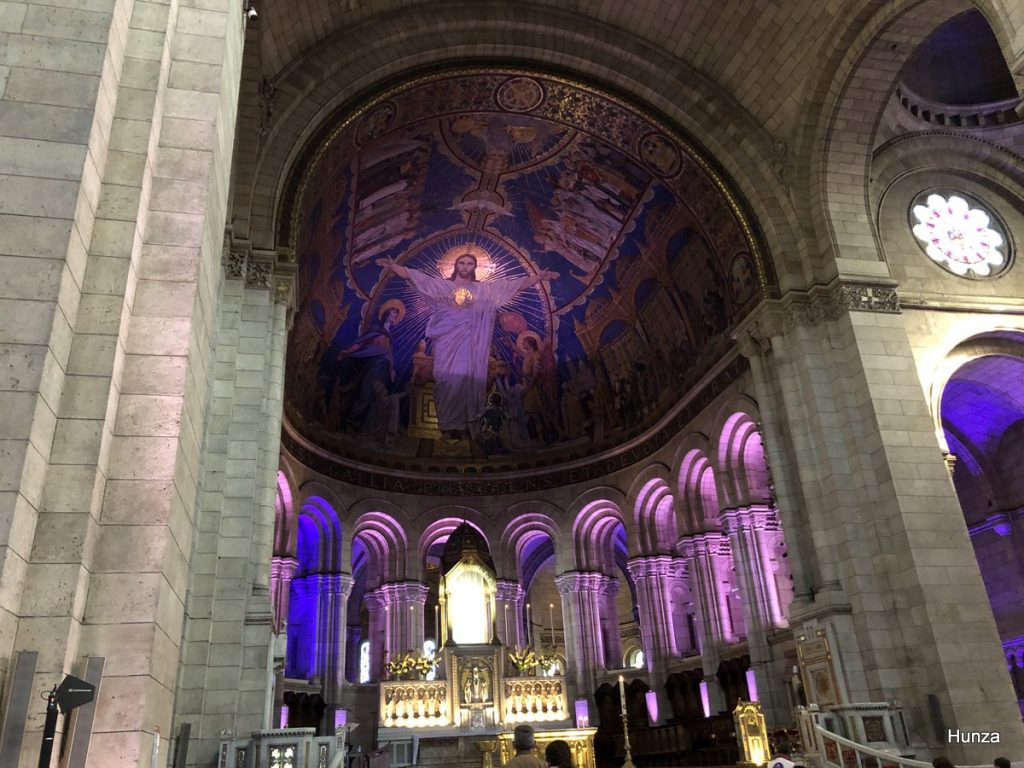 Mosaïque du Christ en gloire à l’intérieur du Sacré-Cœur de Montmartre