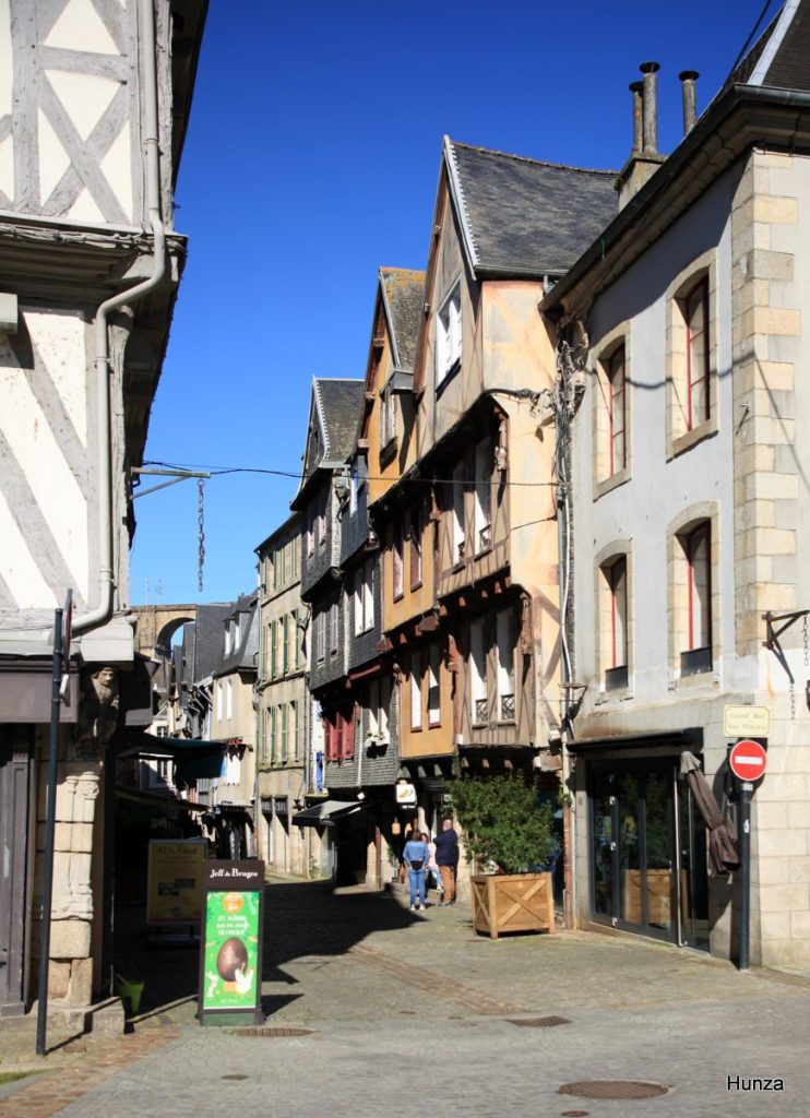 Grande Rue à Morlaix avec ses maisons à colombages