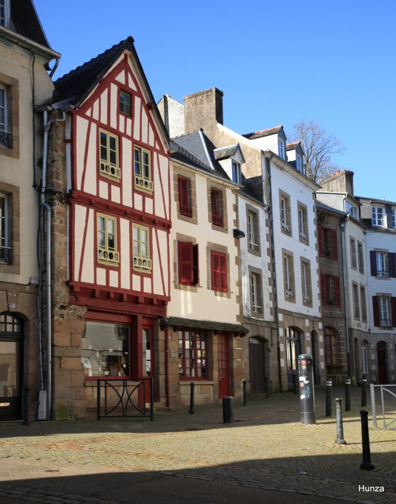 Rue du Mur à Morlaix avec ses maisons anciennes