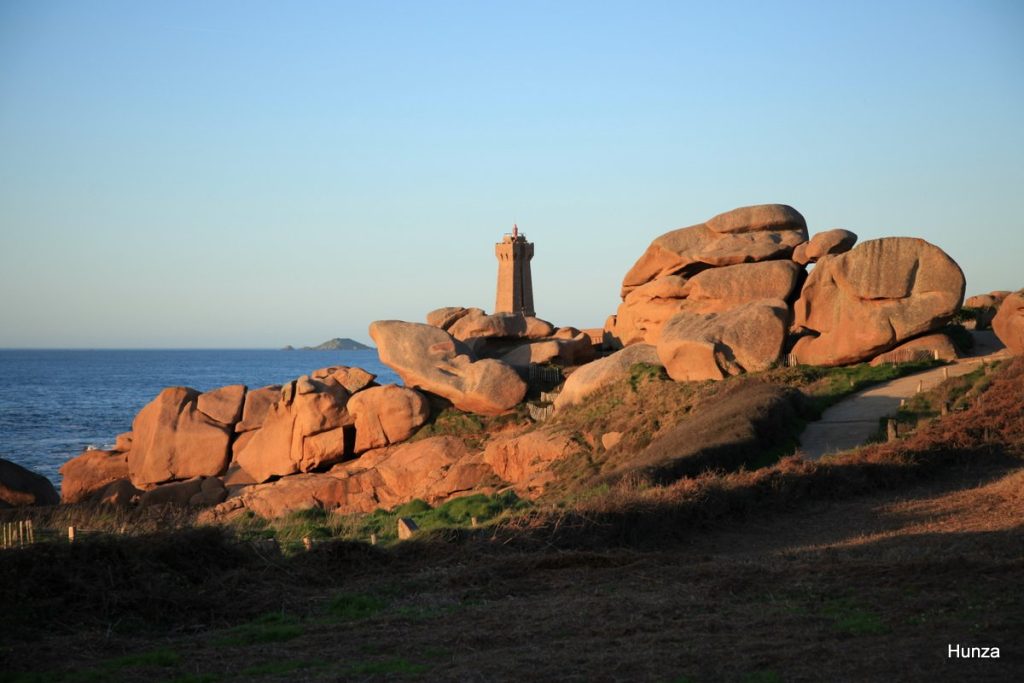 Phare de Ploumanac’h Mean Ruz sur la côte de granit rose le long du GR34