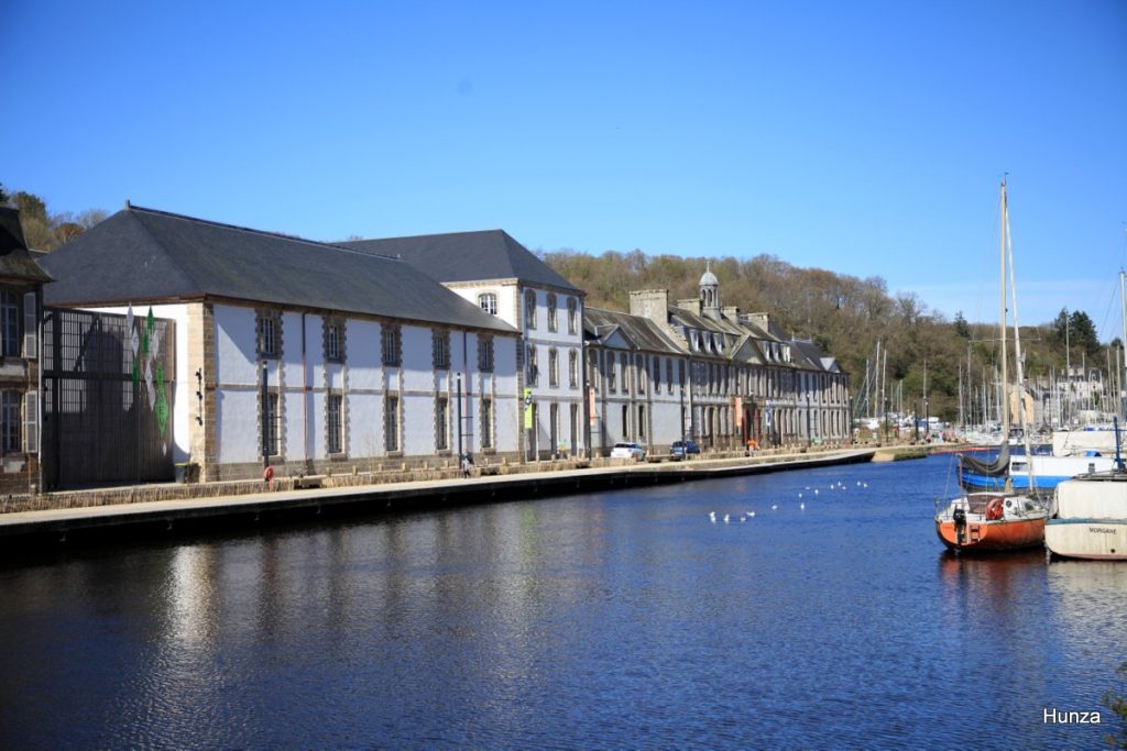 Bâtiments de la Manu le long du Quai de Léon à Morlaix 