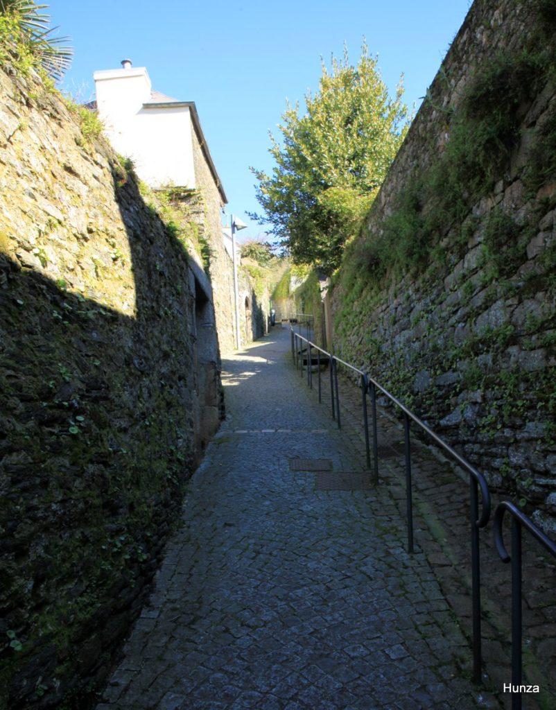 Rampe du Créou à Morlaix avec montée vers le viaduc