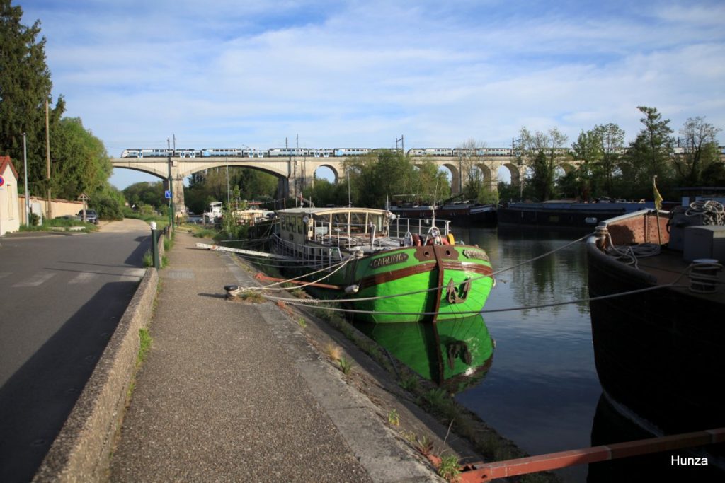 Viaduc de Saint-Mammès franchissant le Loing