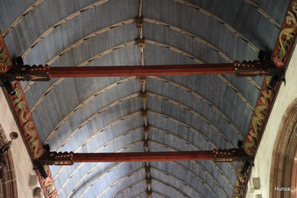 Voûte peinte de l'église Saint-Jean-du-Baly de Lannion