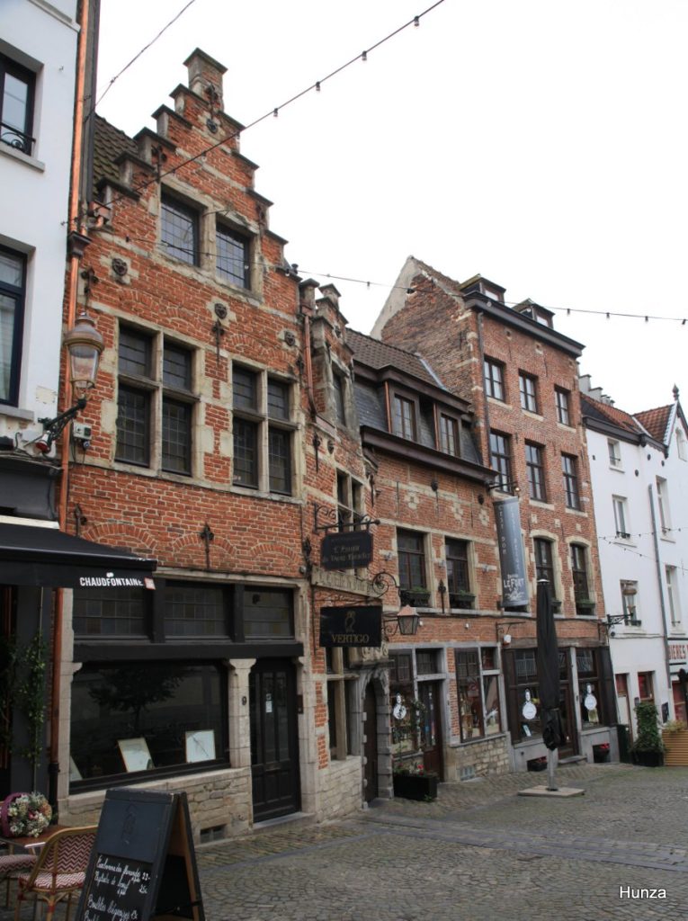Maisons en briques dans la rue Rollebeek à Bruxelles