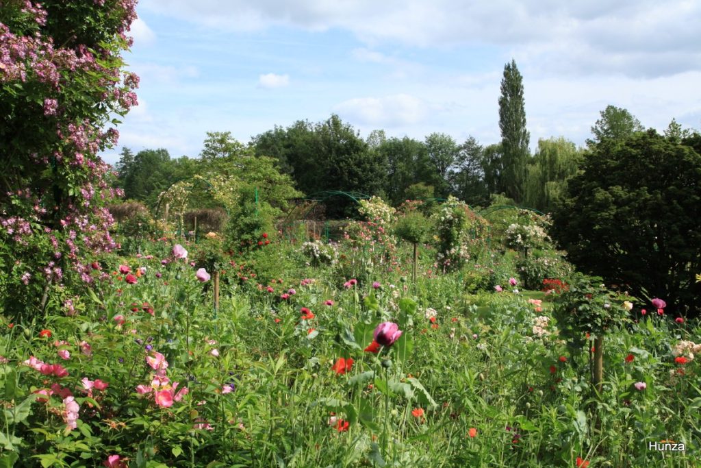 Jardin de la maison de Claude Monet à Giverny au printemps