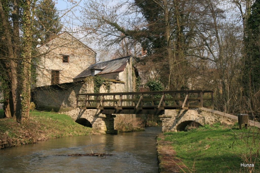 Pont de Maincy en Seine-et-Marne peint par Paul Cézanne sur le GR1