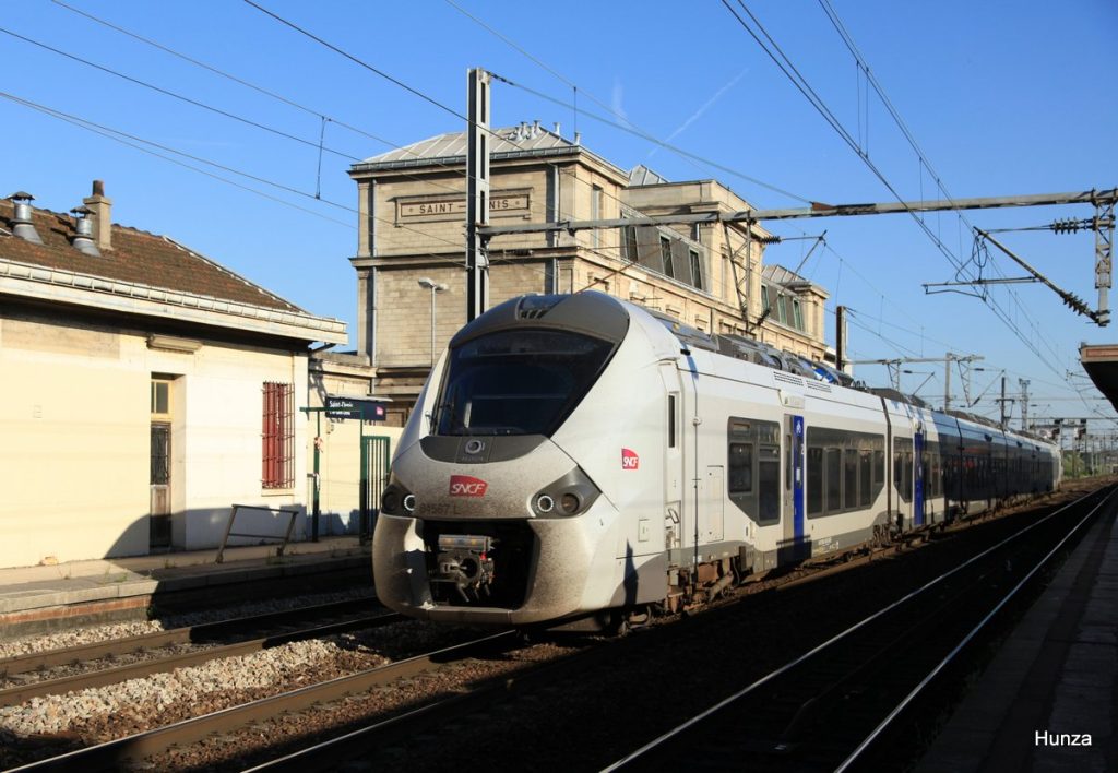 Régiolis B 84500 à Saint-Denis
