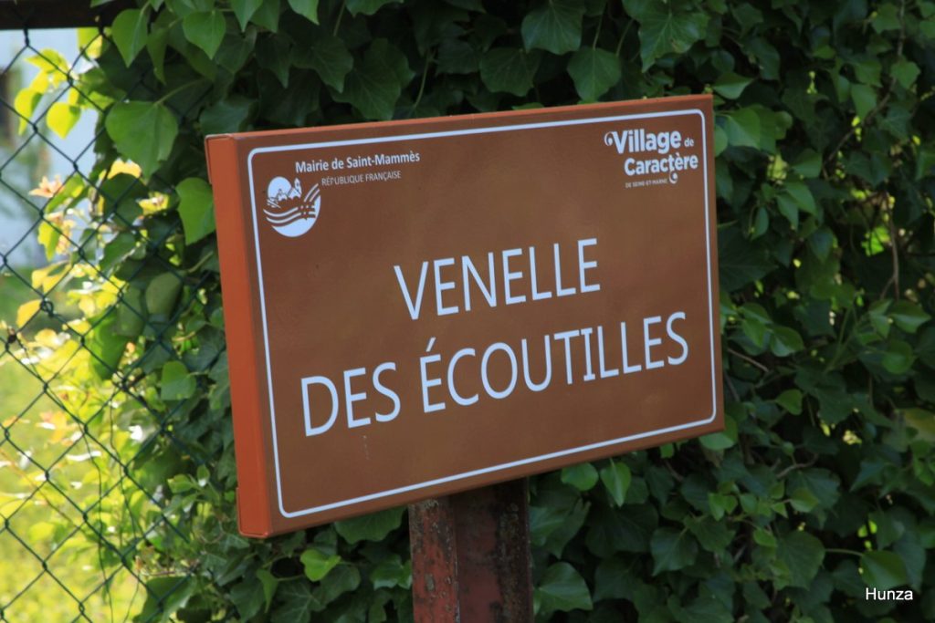 Panneau indiquant l'entrée de la venelle des Ecoutilles à Saint-Mammès