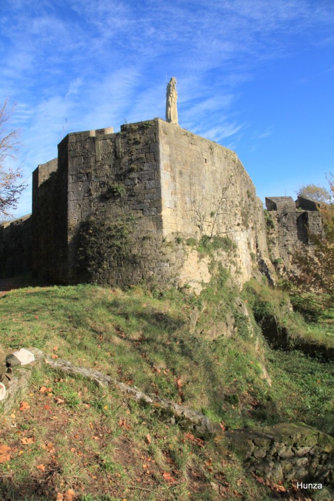 Anciennes fortifications du mont Urgull à Saint-Sébastien au Pays basque espagnol