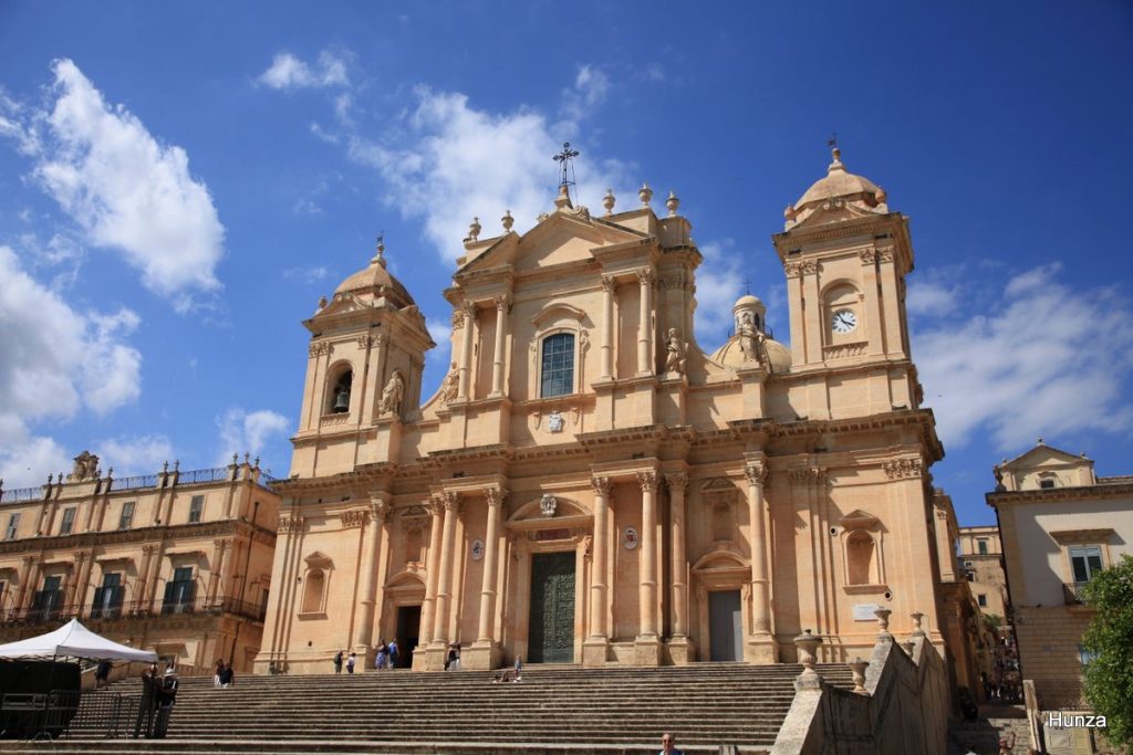 Cathédrale San Nicolò sur la Piazza Municipio à Noto
