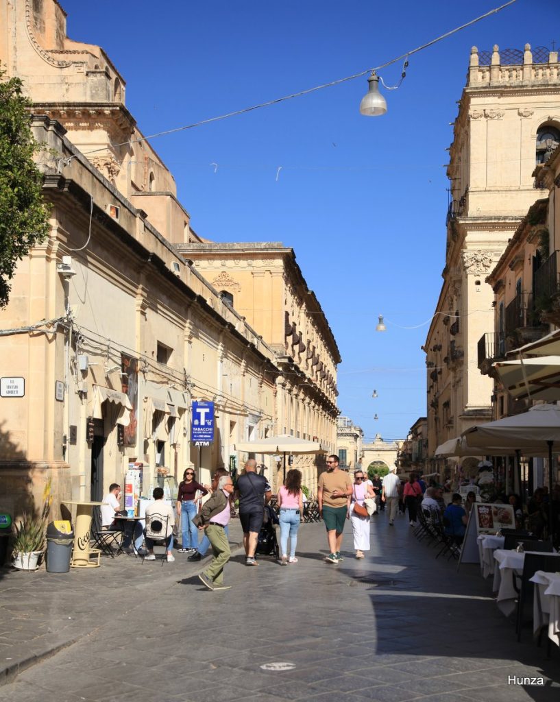 Le Corso Vittorio Emanuele, principale artère du centre historique de Noto