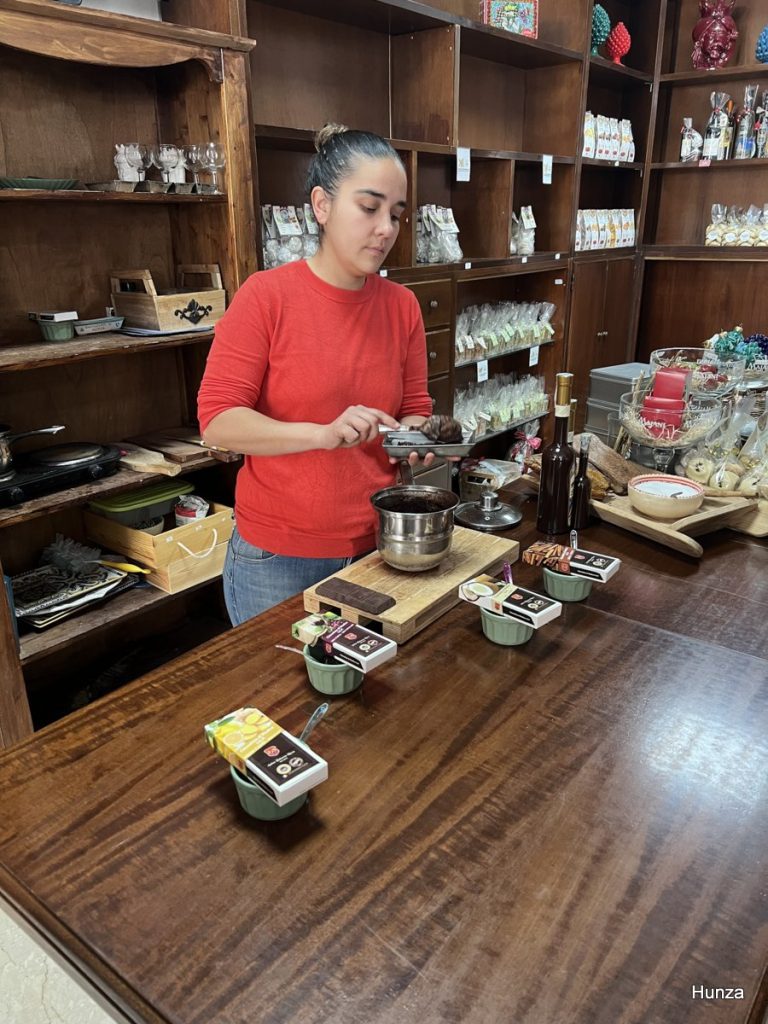 Démonstration de fabrication du chocolat à l'Antica Dolceria Bonajuto de Modica