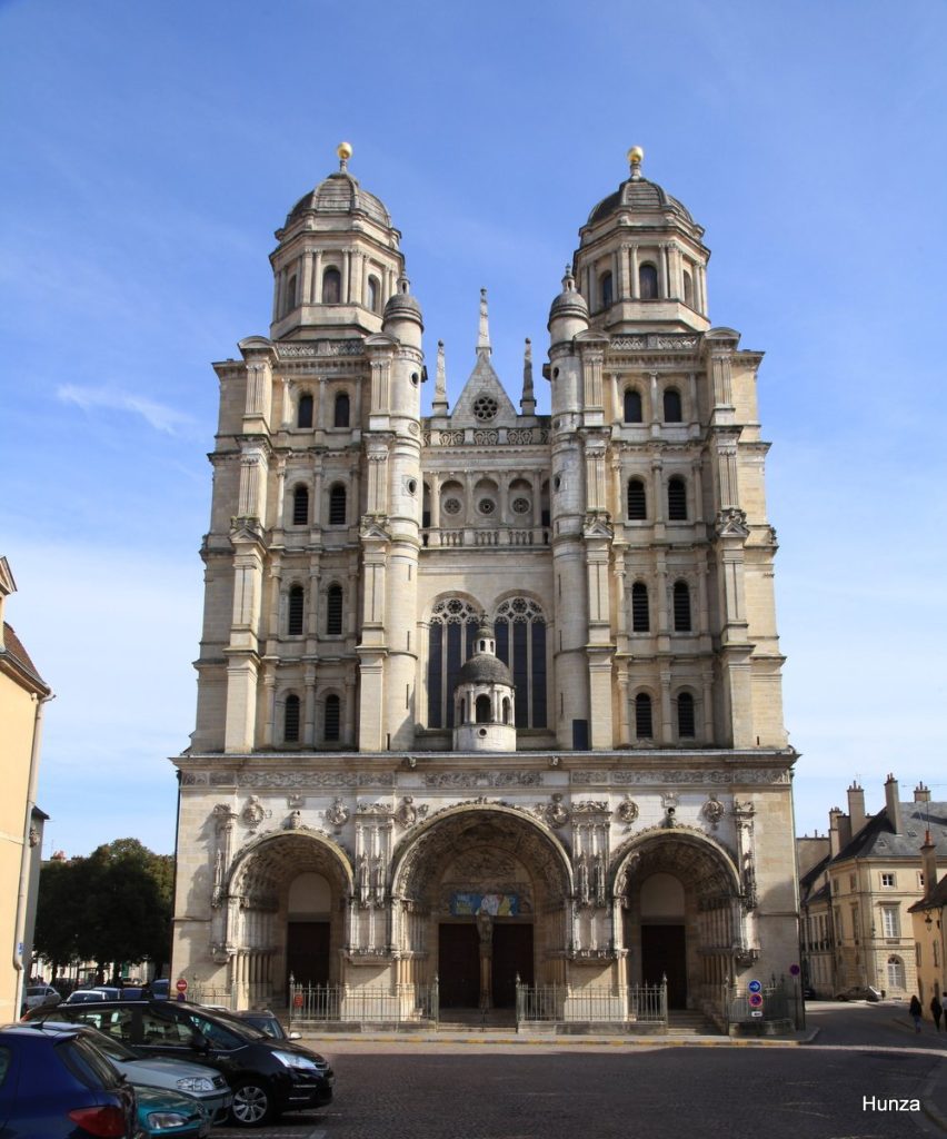 Façade Renaissance de l'église Saint-Michel à Dijon