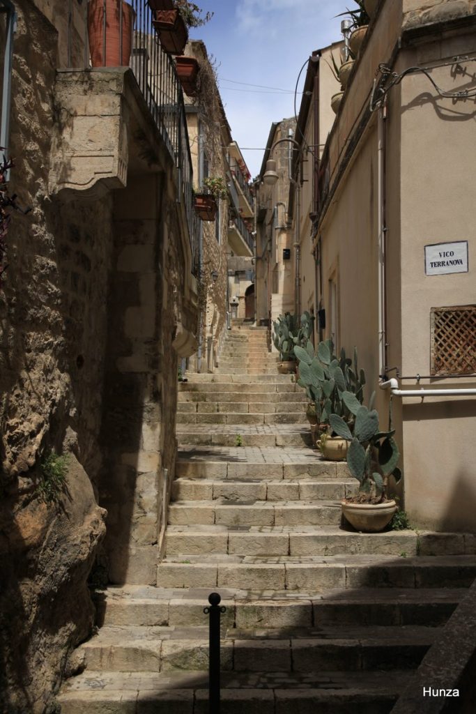 Escalier du Vico Terranova dans le centre historique de Modica