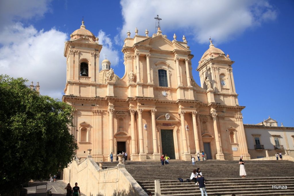 Façade de la cathédrale San Nicolò à Noto
