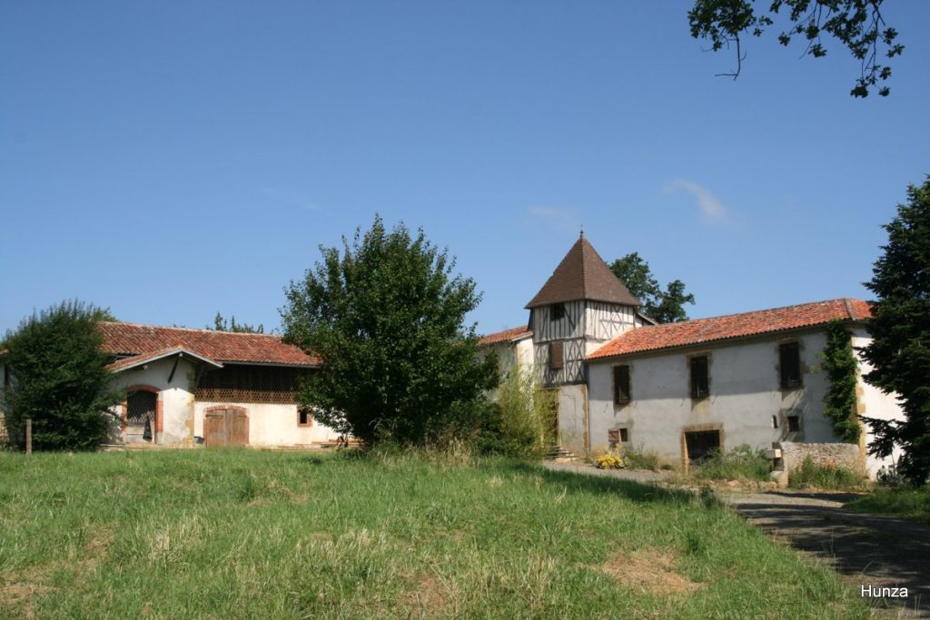 Ferme gasconne près de Mirande dans le Gers