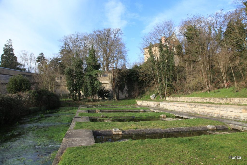 Grand lavoir des Chartreux à Dijon alimenté par les sources du Raines