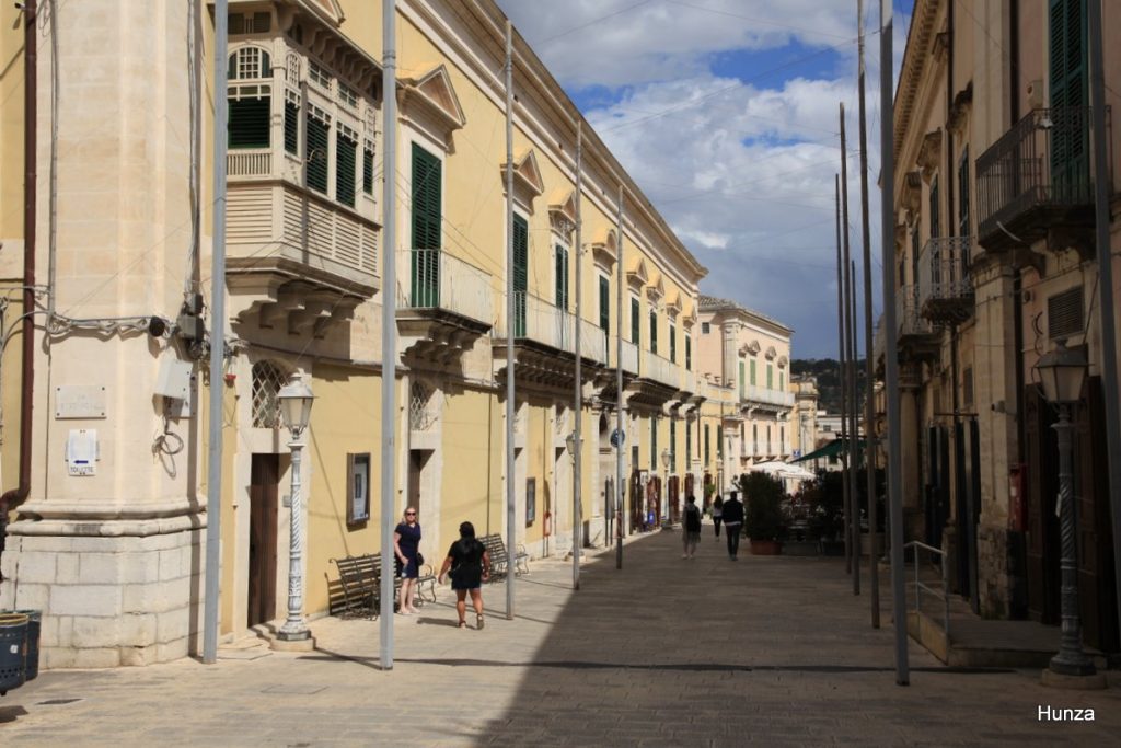 Façade du Palazzo Arezzo di Donnafugata à Raguse Ibla