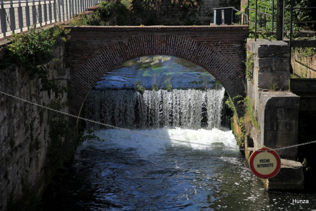 La Cascade, ancienne chute d'eau du moulin sur l'Epte à Gisors
