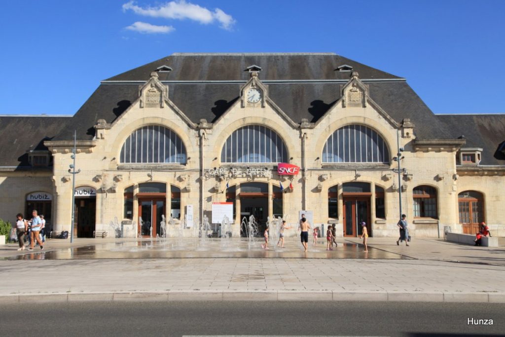 Façade de la gare SNCF de Dreux