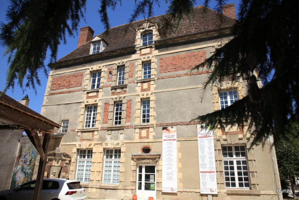 Hôtel de Montulé à Dreux, ancien hôtel particulier du début du XVIIᵉ siècle