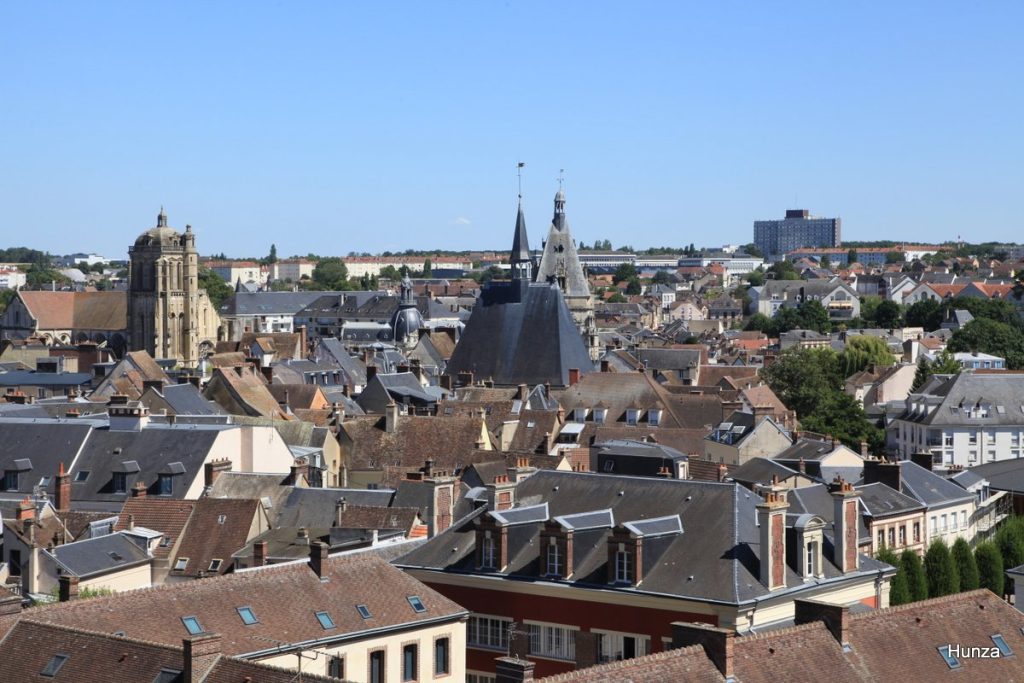 Panorama sur le centre-ville de Dreux depuis le domaine royal